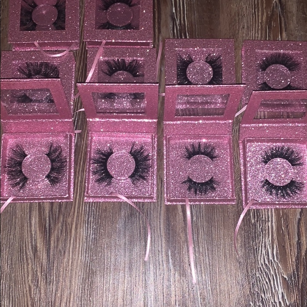 NEW ! 2 For 20$ Minks !! 💕 All Styles & Sizes ! - Picture 4 of 8